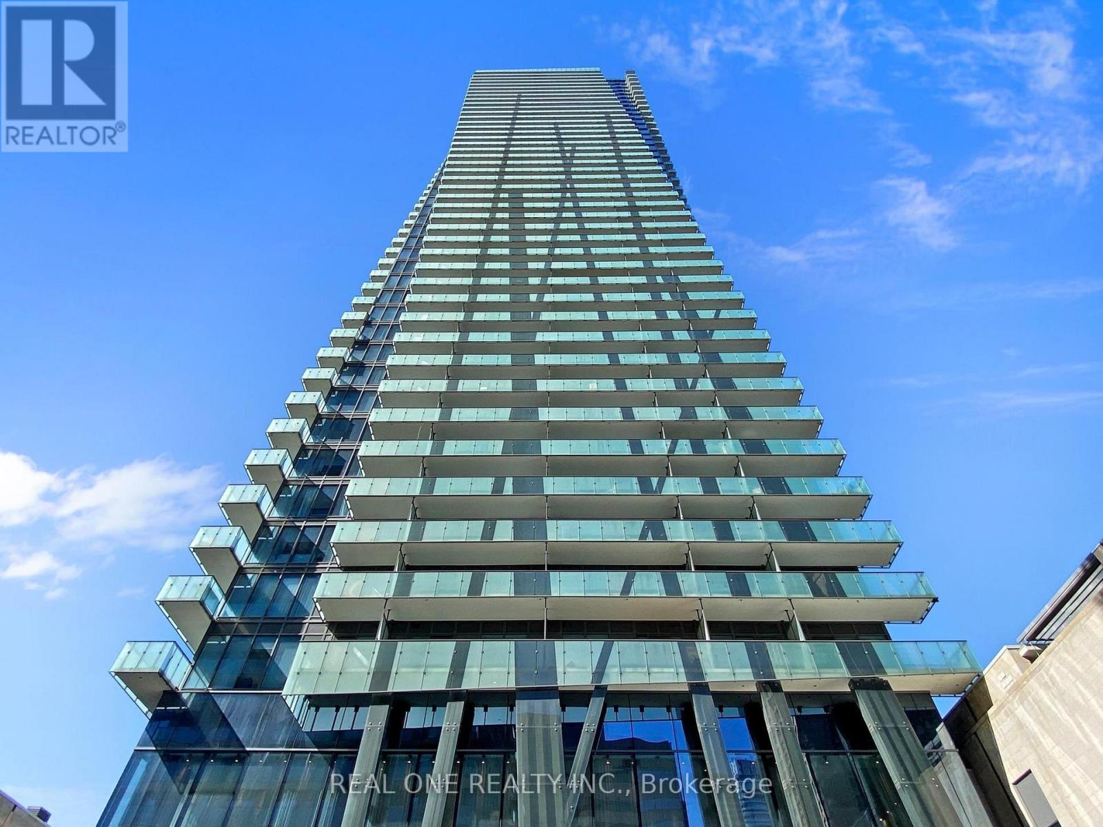 3901 65 St Mary St, Toronto, ON M5S 1J3