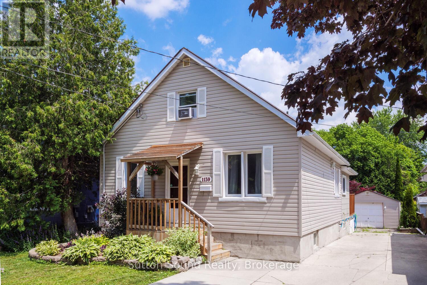 1139 4th Avenue West, Owen Sound, ON N4K 4W3
