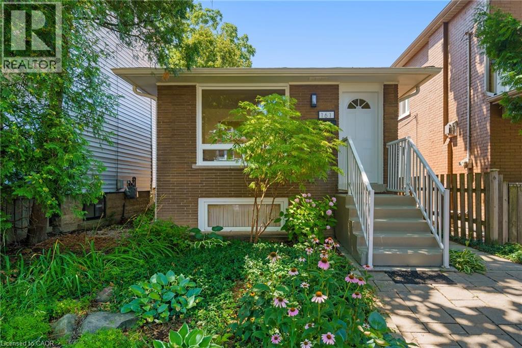 161 Homewood Ave, Hamilton, ON L8P 2M6