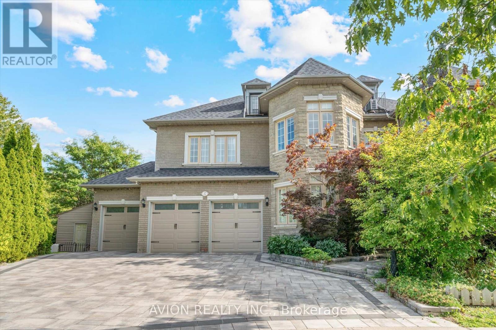 37 Frybrook Cres, Richmond Hill, ON L4B 4B9