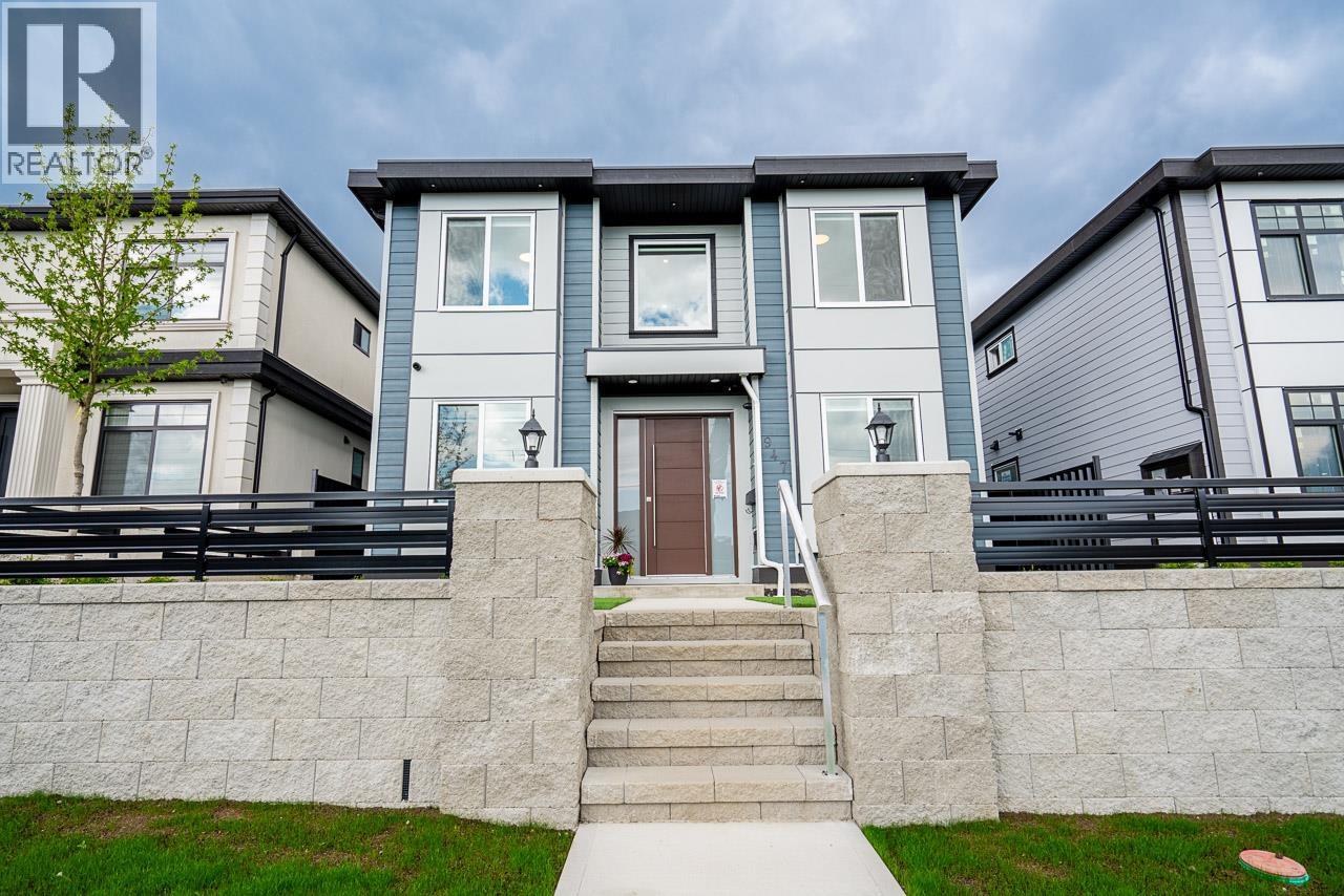 947 Walls Ave, Coquitlam, BC V3K 2T2