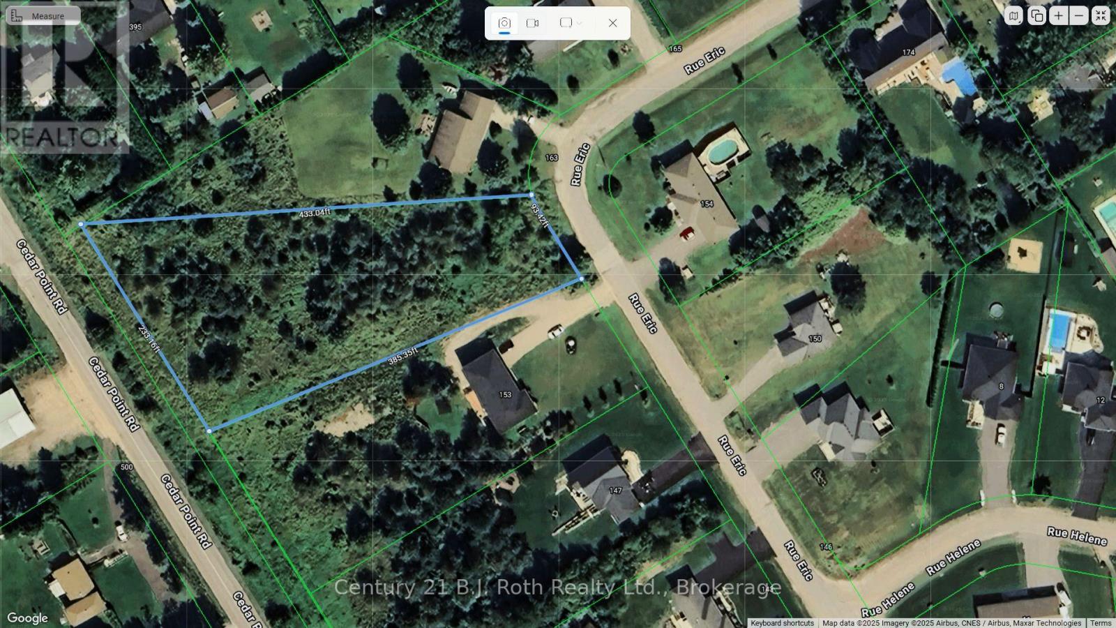 6 Rue Eric St, Tiny, ON L9M 1R3