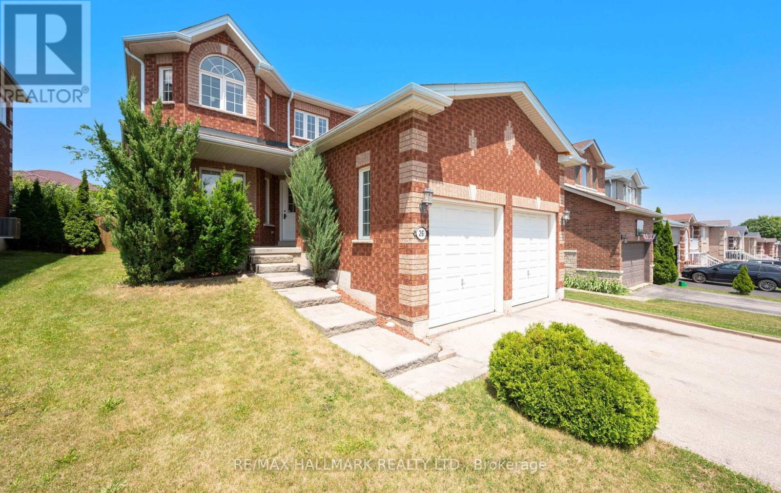 26 Aishford Rd, Bradford West Gwillimbury, ON L3Z 3E3