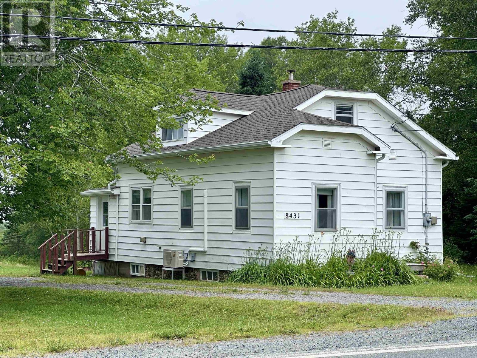 8431 Highway 215, Cambridge, NS B0N 2R0