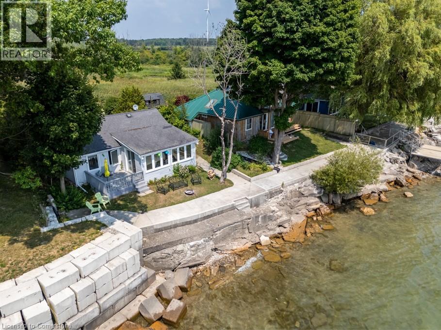 2110 Lakeshore Rd, Dunnville, ON N1A 2W8