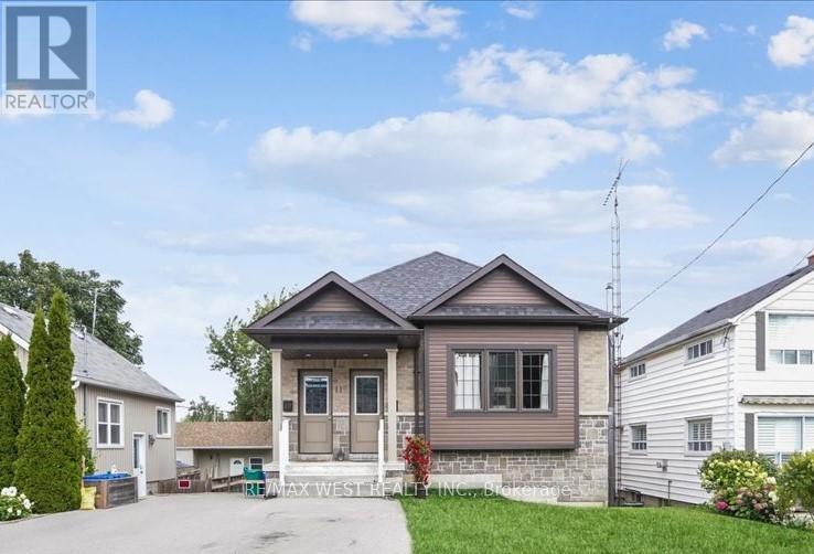 117 Rosehill Blvd, Oshawa, ON L1J 5G8