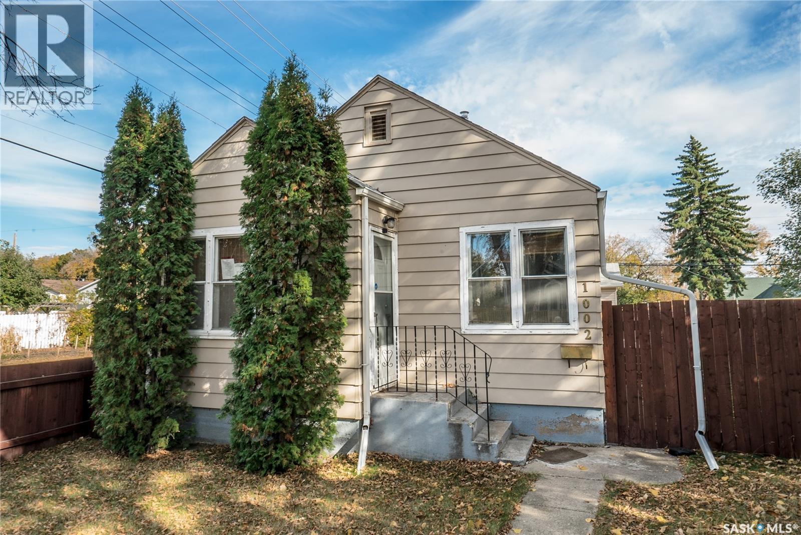 1002 J Ave S, Saskatoon, SK S7M 2B9