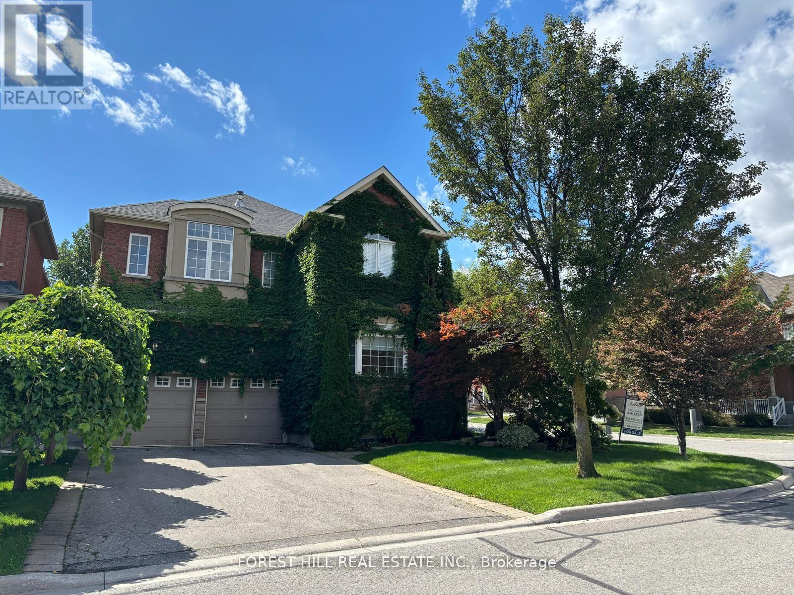 75 Strauss Rd, Vaughan, ON L4J 8Z6