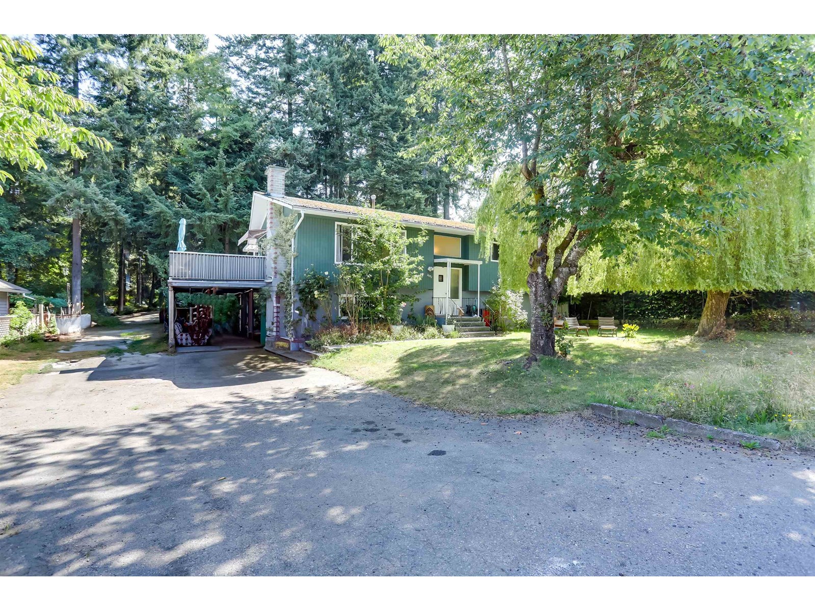 2682 Parkway Dr, Surrey, BC V4P 1E8