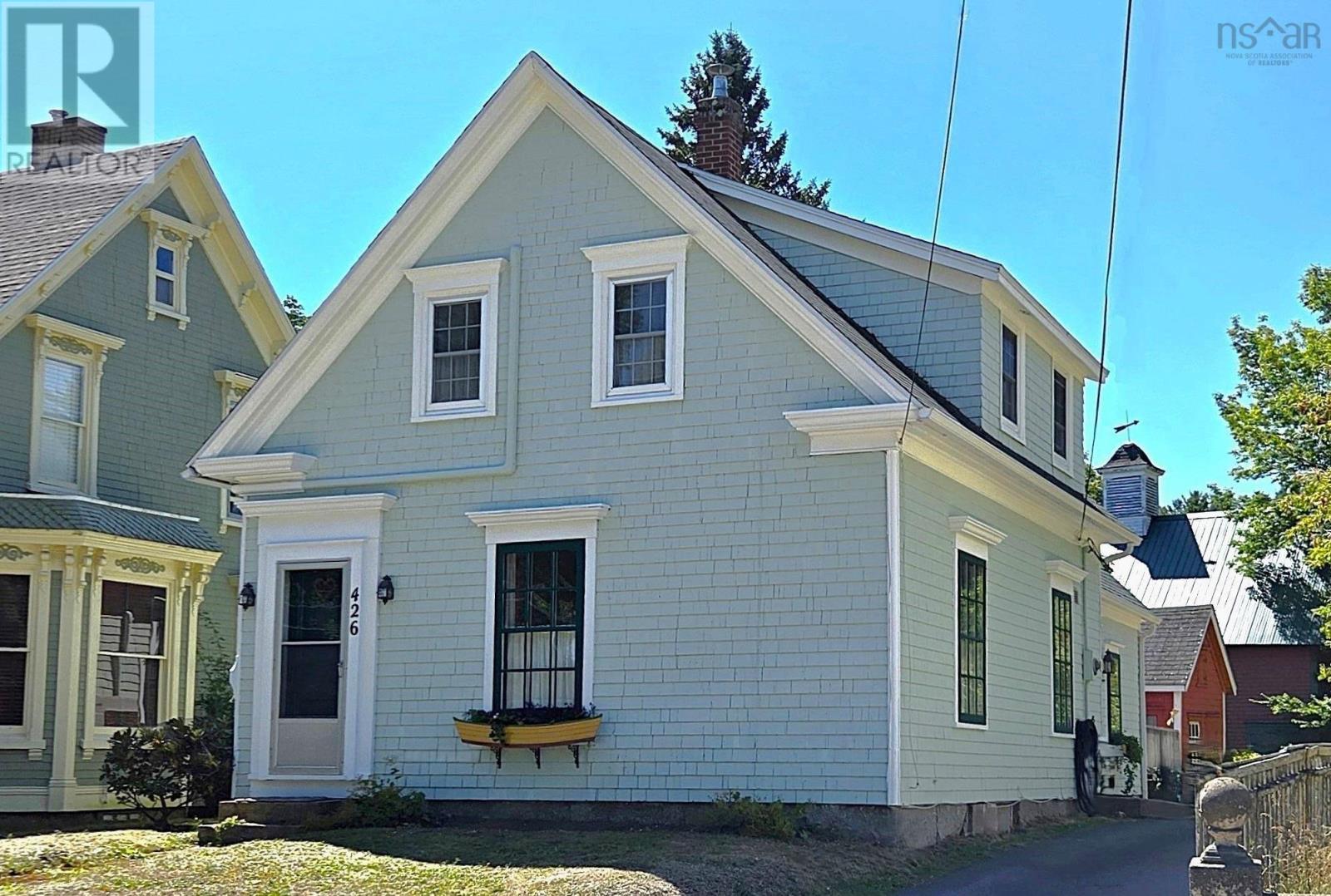 426 Main St, Mahone Bay, NS B0J 2E0