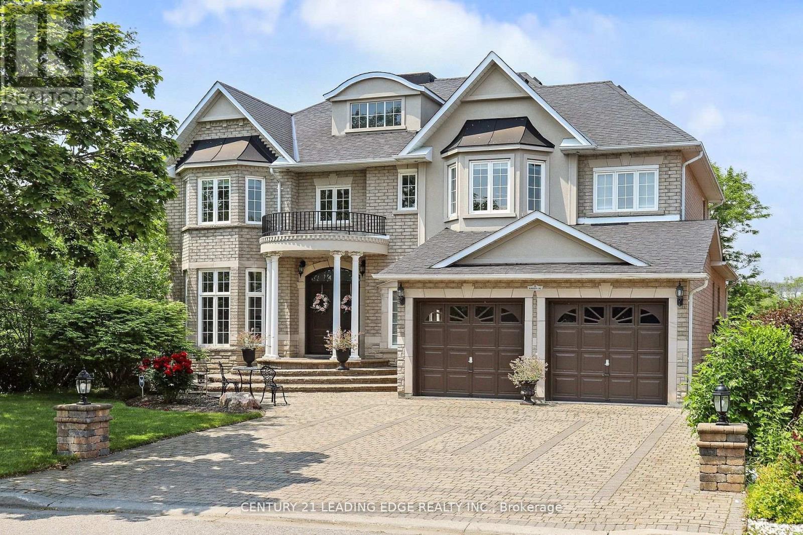 10 Roberson Dr, Ajax, ON L1T 4K1