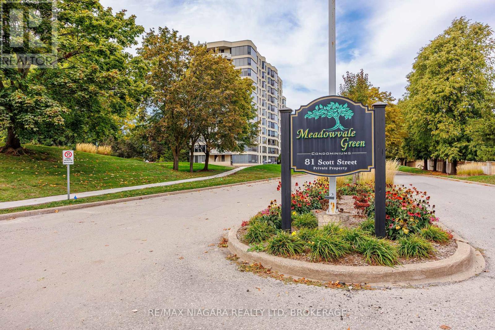 307 81 Scott St, St. Catharines, ON L2N 7L5