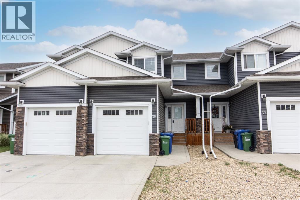 35 Sullivan Ave, Red Deer, AB T4R 0P8