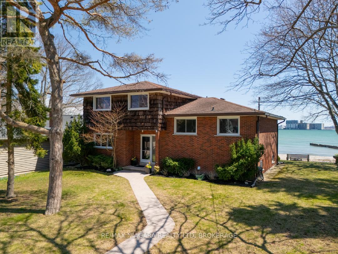 31 Oakridge Cres, Port Colborne, ON L3K 2T3