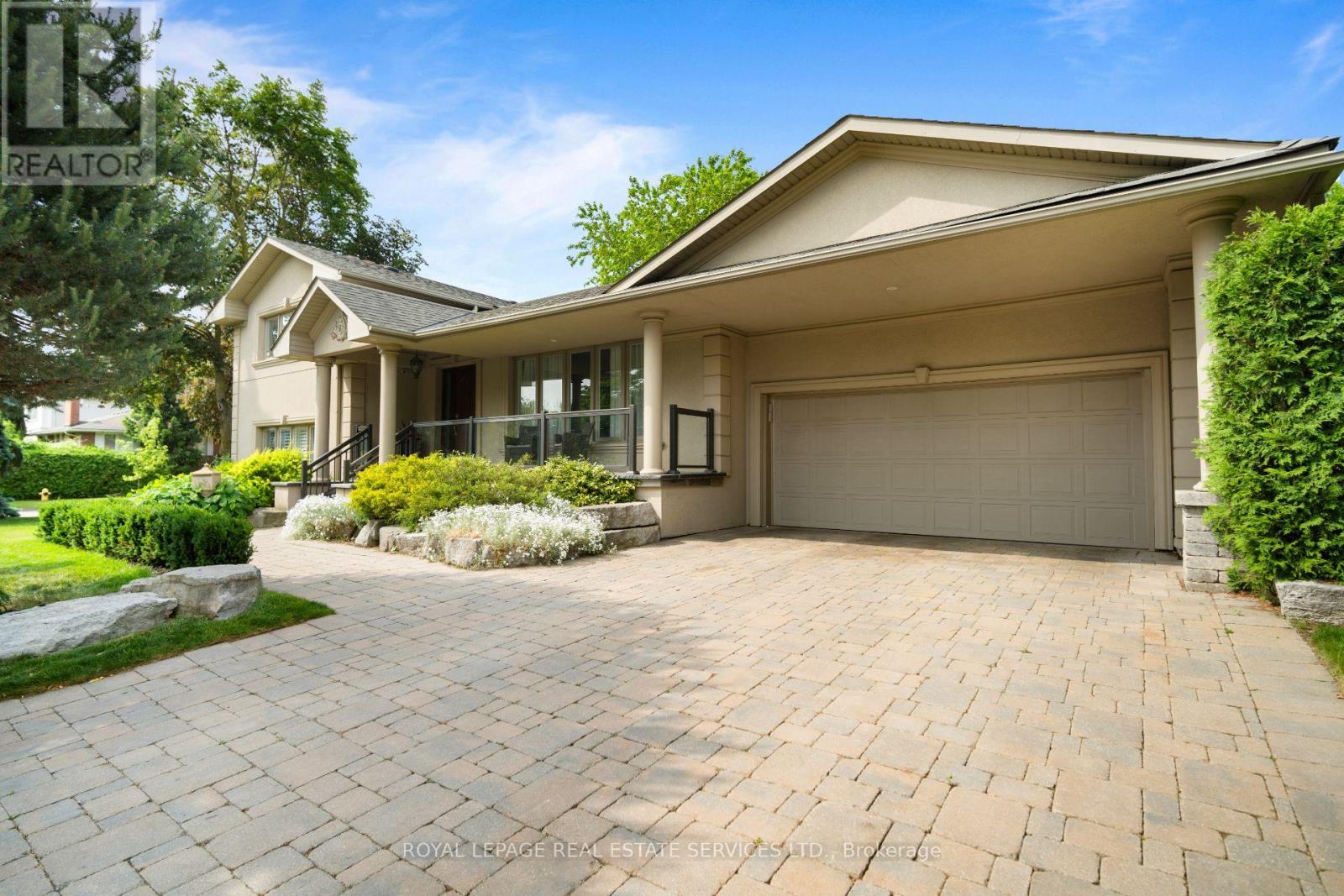 6 Cadman Ct, Toronto Edenbridge-humber Valley, ON M9A 4S7