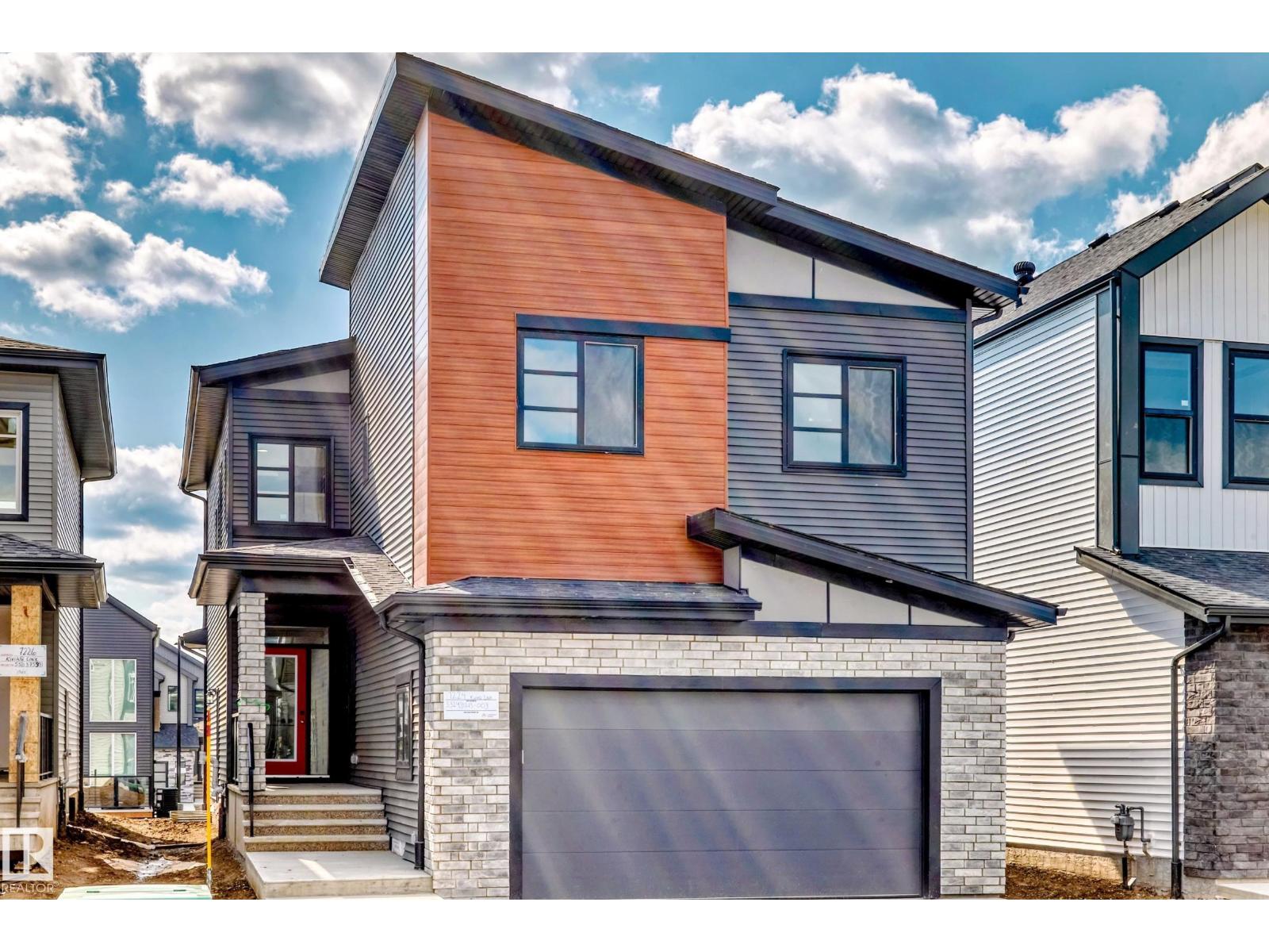 7224 Kiviaq Li SW, Edmonton, AB T6W 5R3