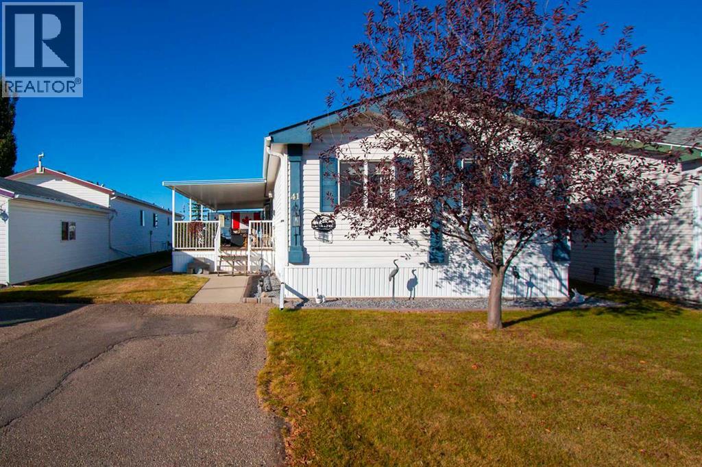 5210 65 Avenue Unit 41, Olds, AB T4H 1W7