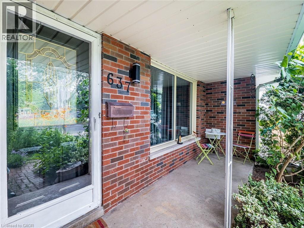 637 Artreva Cres, Burlington, ON L7L 2B8