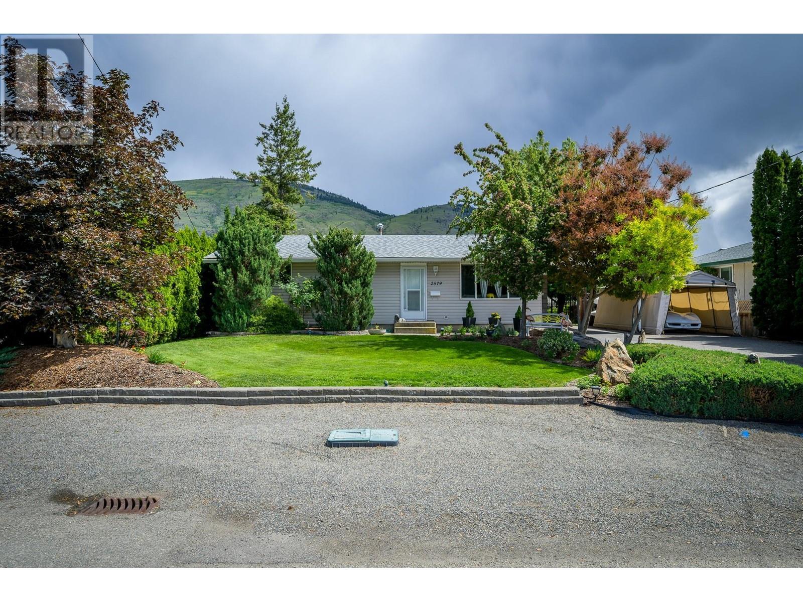 2579 Tupela Dr, Kamloops, BC V2B 6V8