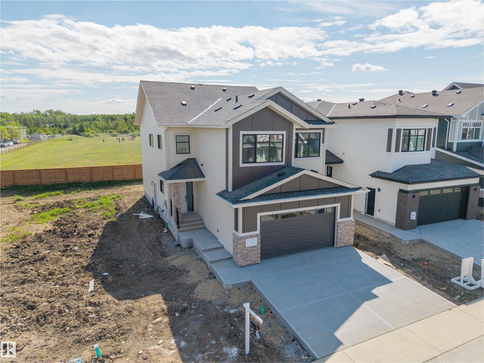 25 Birkshire Cr, Sherwood Park, AB T8B 0C6