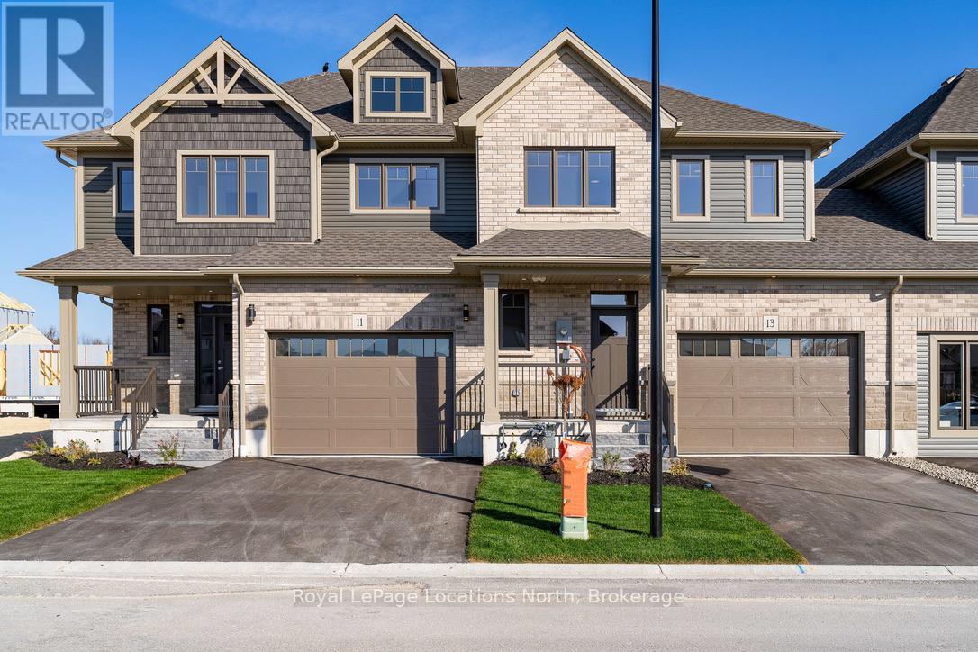 11 Swain Cres, Collingwood, ON L9Y 2L3
