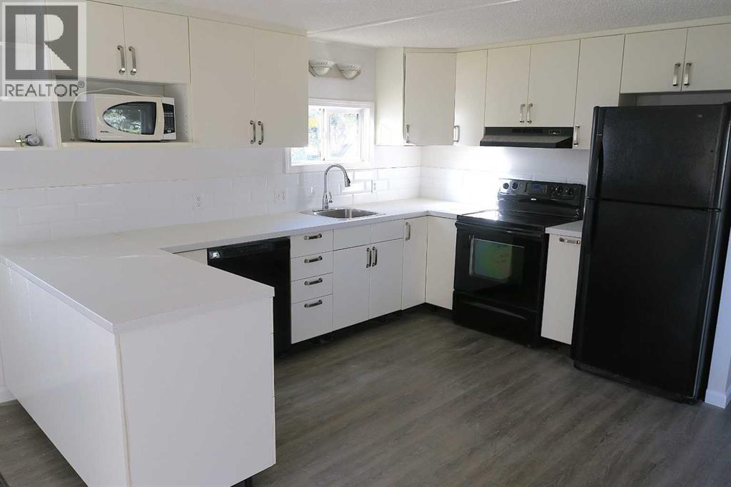 901 Briarwood Cres, Strathmore, AB T1P 1E7