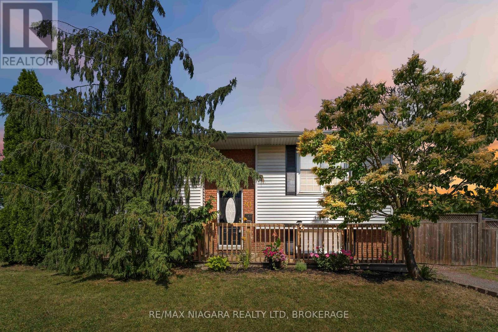 91 Woodrow St, St. Catharines, ON L2P 3S2