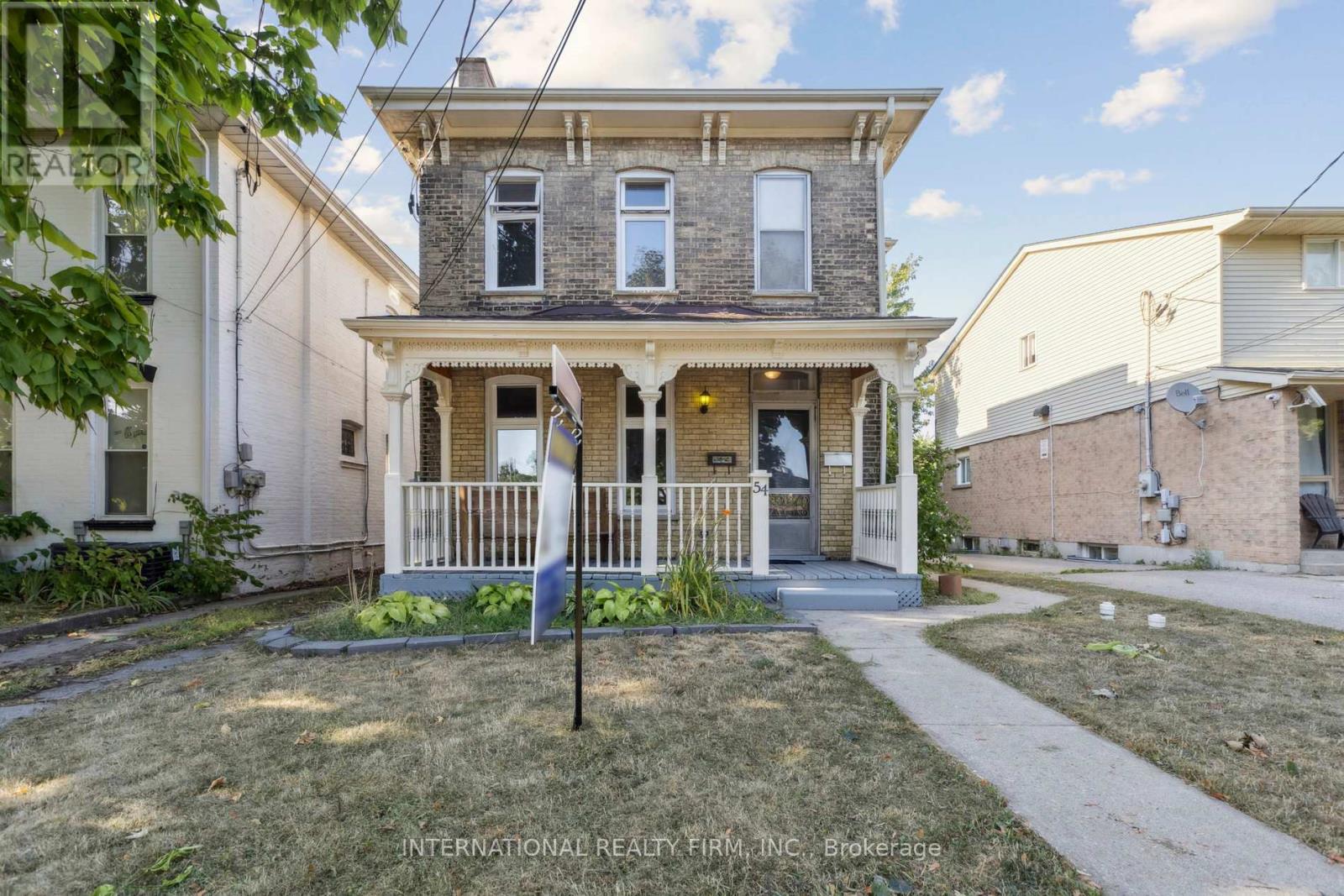 54 Marlborough St, Brantford, ON N3T 2S2