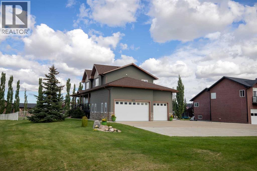 7726 Saxony Rd, Grande Prairie, AB T8X 0G4
