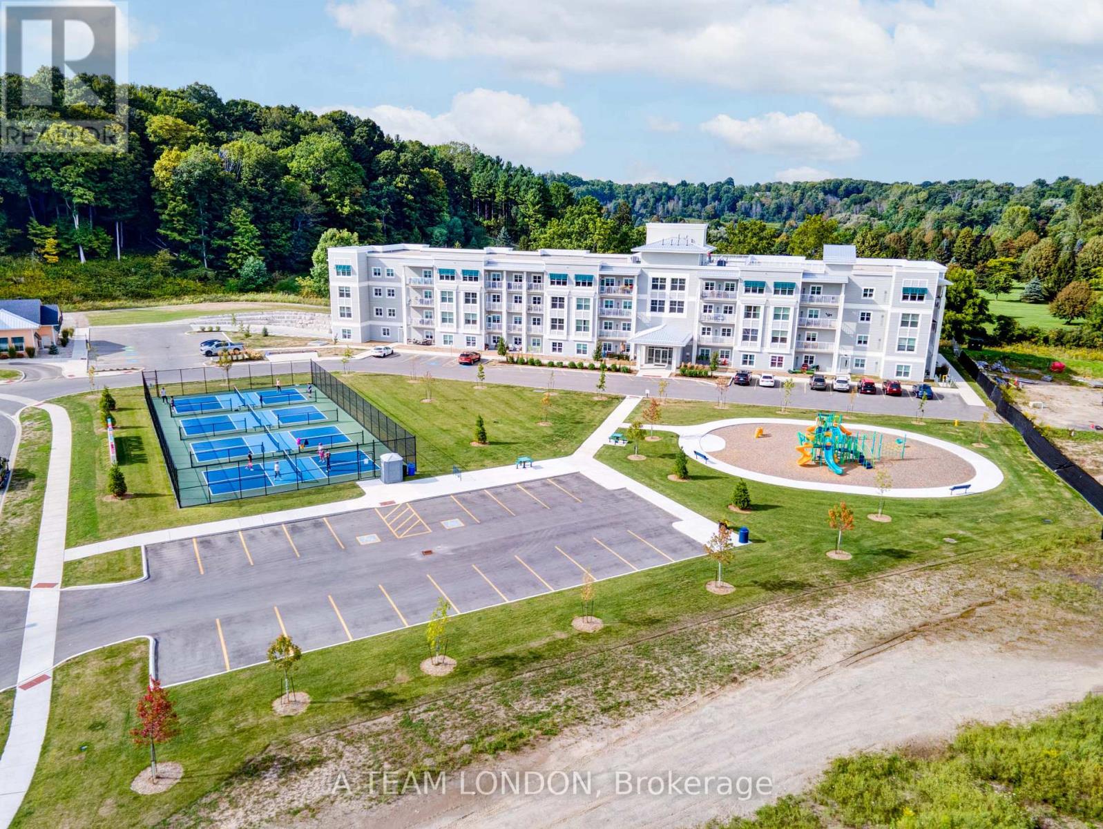 217-100 The Promenade, Central Elgin Port Stanley, ON N5L 1C5