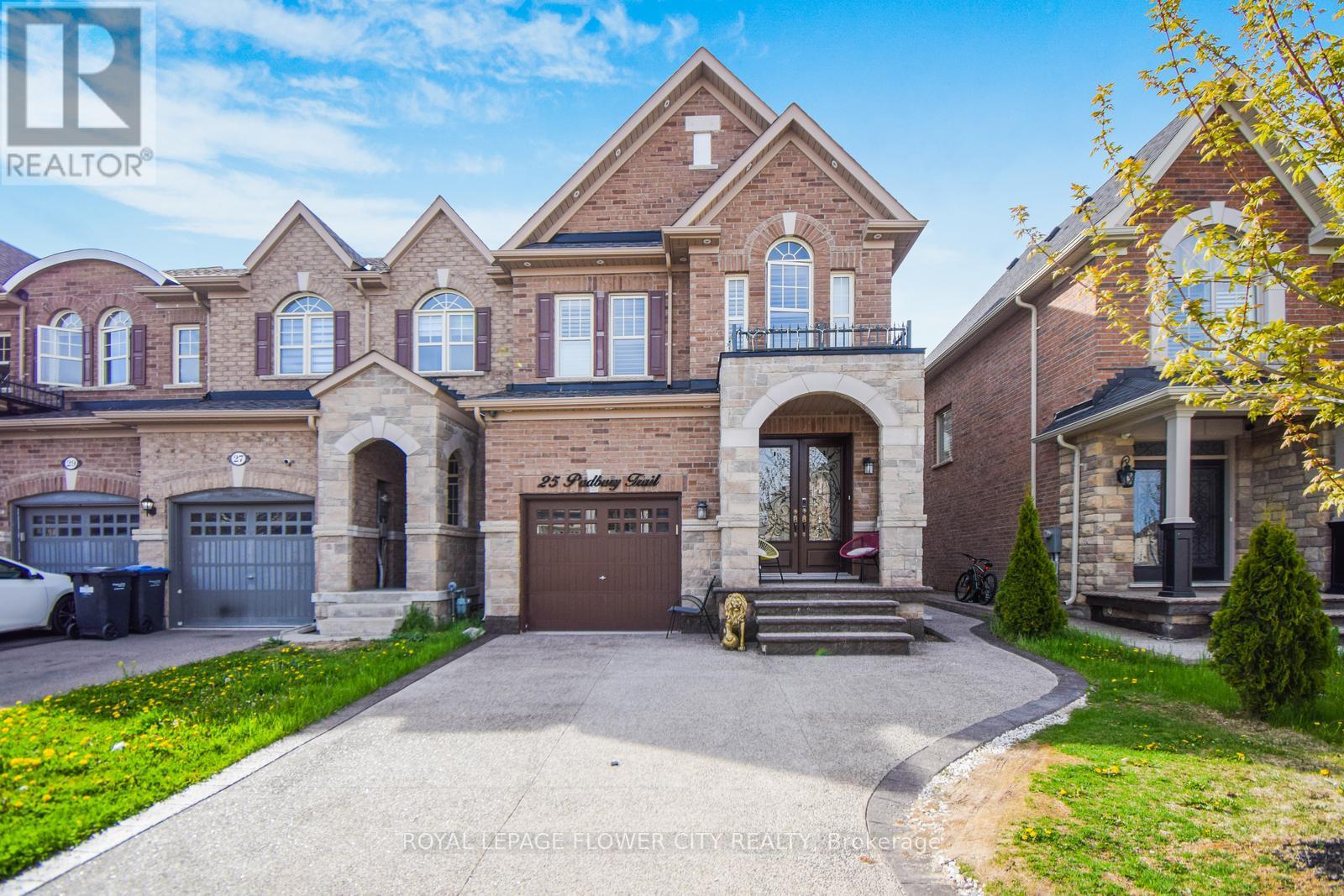 25 Padbury Trl, Brampton, ON L7A 0B2