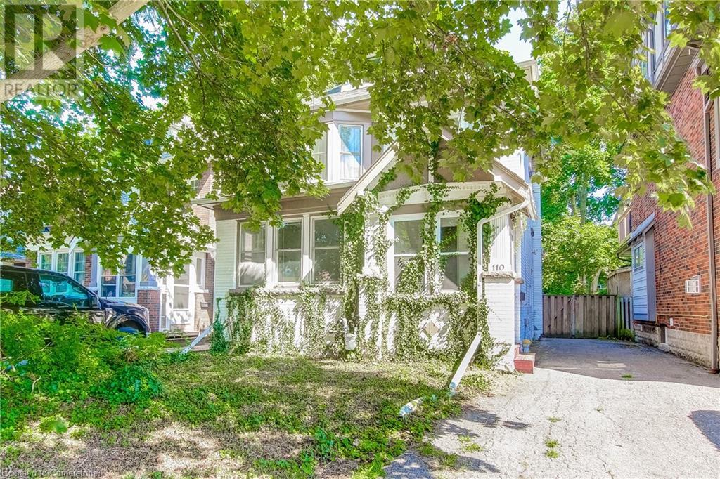 110 Dromore Cres, Hamilton, ON L8S 4B2