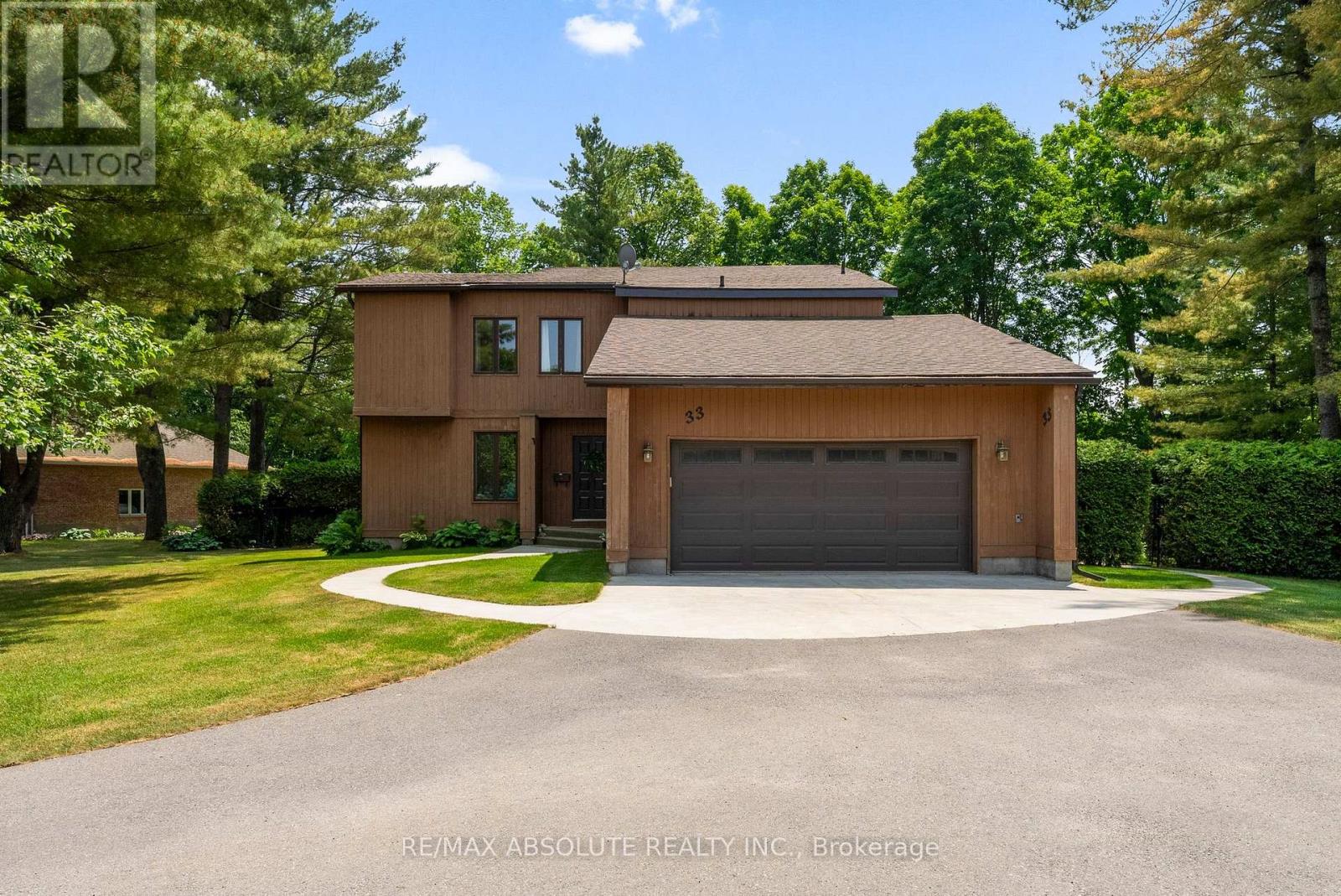 33 Old Orchard Ln, Mcnabbraeside, ON K7S 3T3