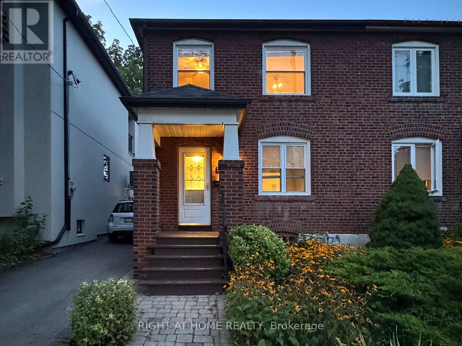 452 Soudan Ave E, Toronto, ON M4S 1X2