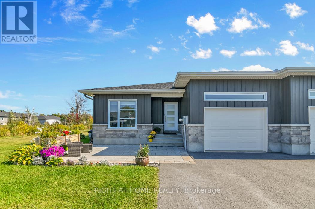 209 Etienne St, Clarence-Rockland, ON K0A 1E0