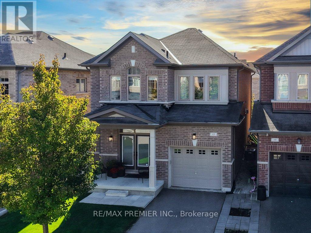 15 Kincardine St, Vaughan Kleinburg, ON L4H 4H5