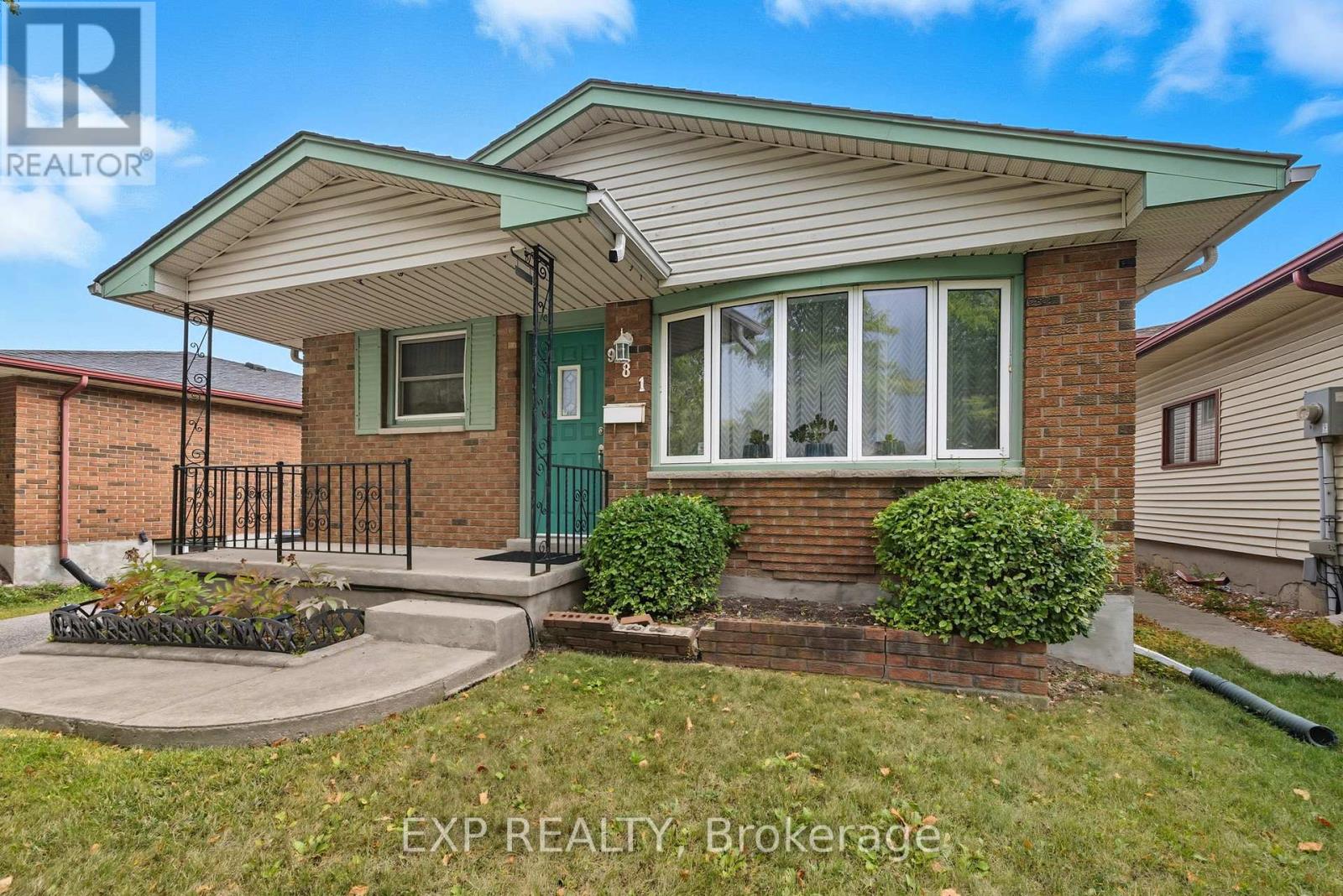 981 Jalna Blvd, London, ON N6E 2R2