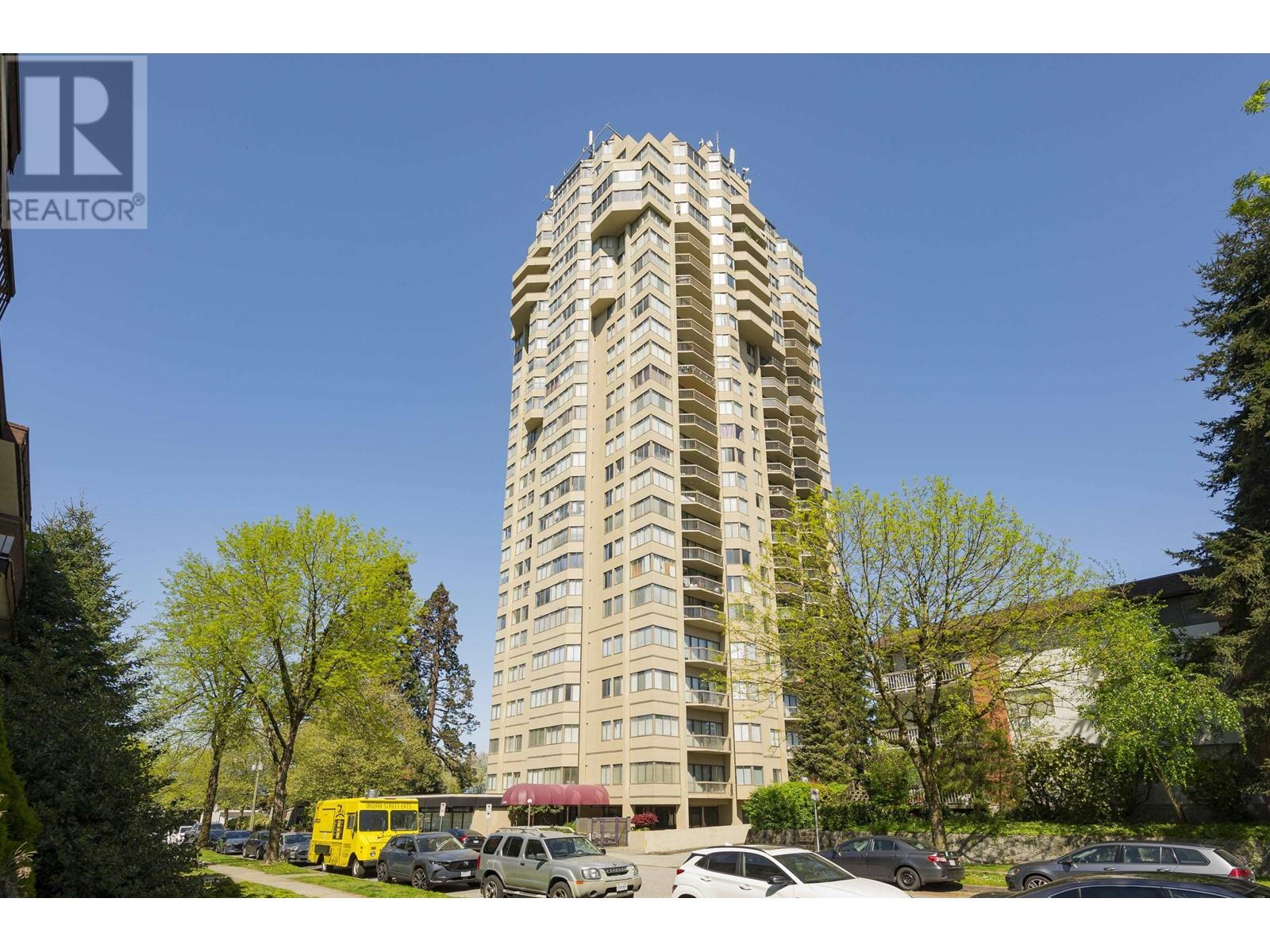 6540 Burlington Avenue Unit 301, Burnaby, BC V5H 4G3
