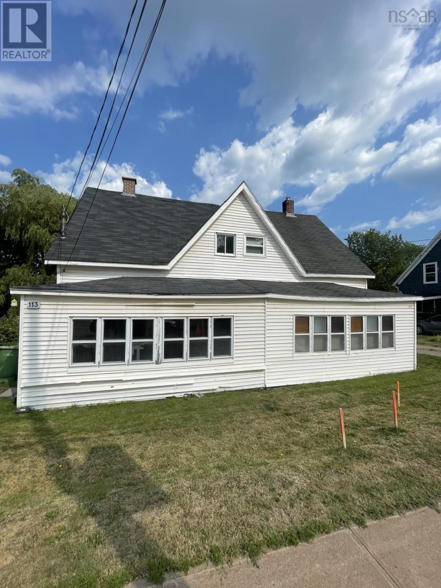 113 Rutherford St, Stellarton, NS B0K 1S0