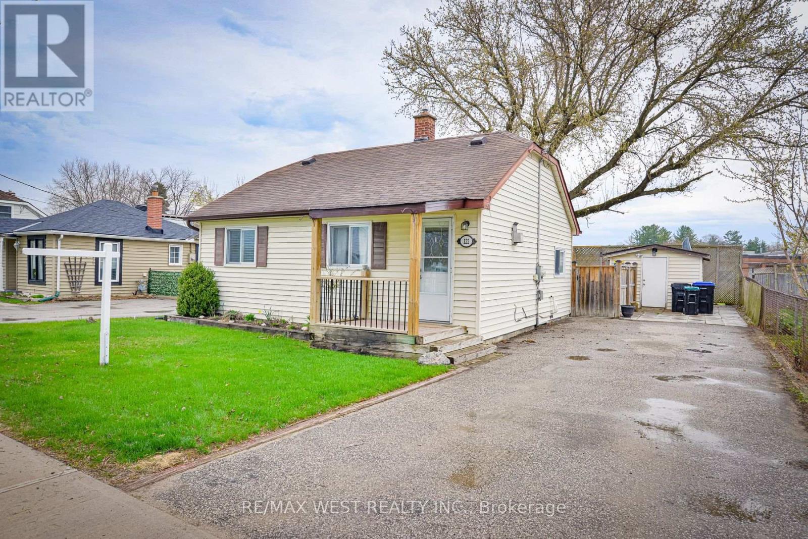 122 Raglan St, Essa, ON L0M 1B0