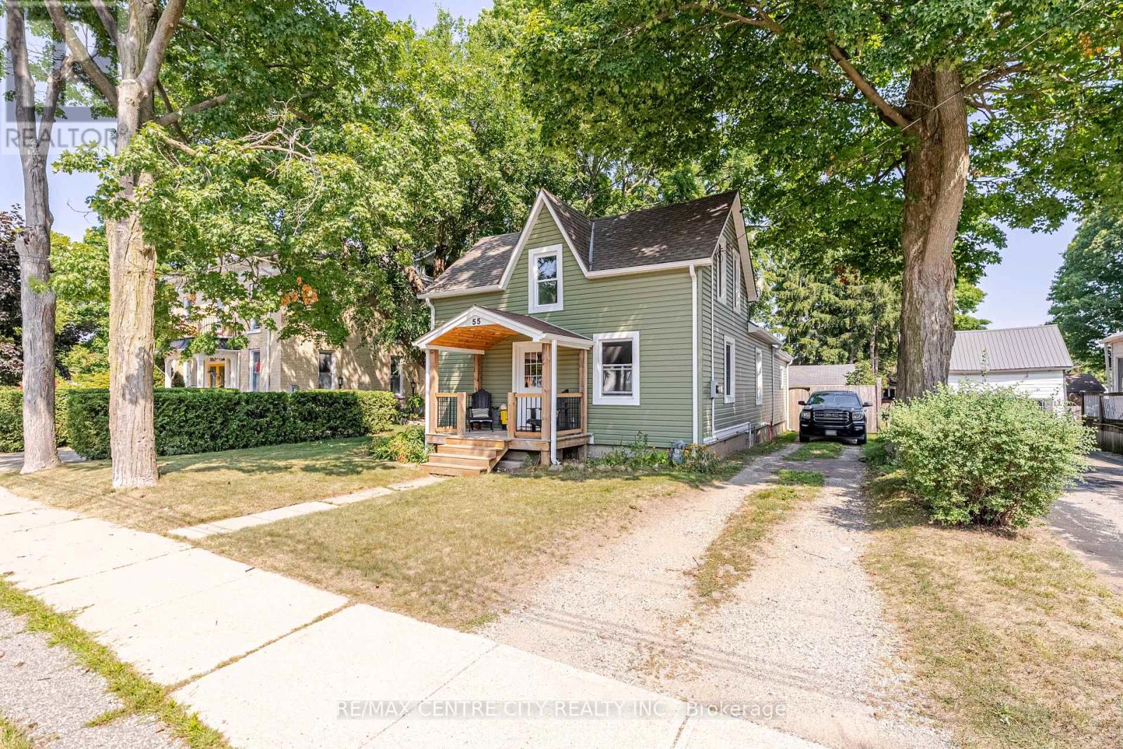 55 Pine St W, Aylmer, ON N5H 1P1