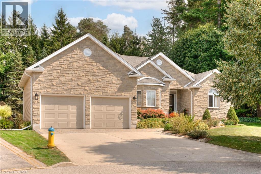 422 Hagen Ct, Waterloo, ON N2K 4A8