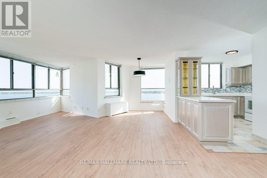 1501 260 Queens Quay W, Toronto Waterfront Communities, ON M5J 2N3