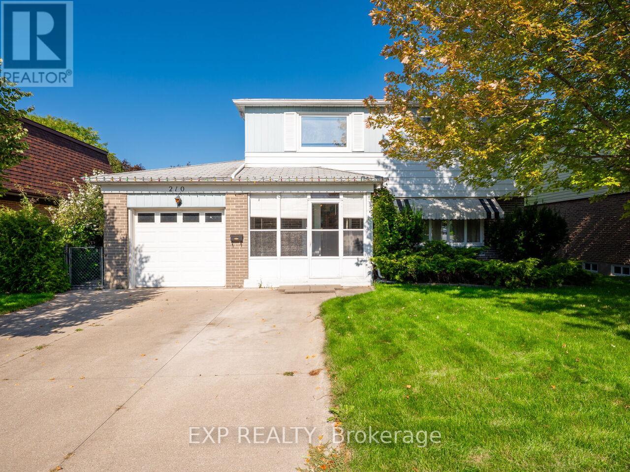 210 Mcmurchy Ave S, Brampton, ON L6Y 1Z3