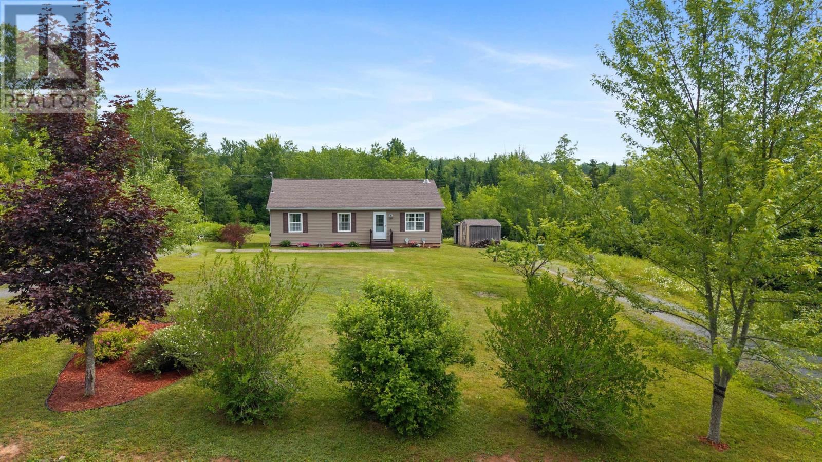 225 Fairway Ave, Shubenacadie East, NS B0N 2H0