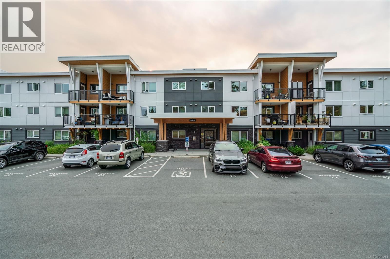 4810 Cedar Ridge Pl Unit 309 Pl, Nanaimo, BC V9T 0M7
