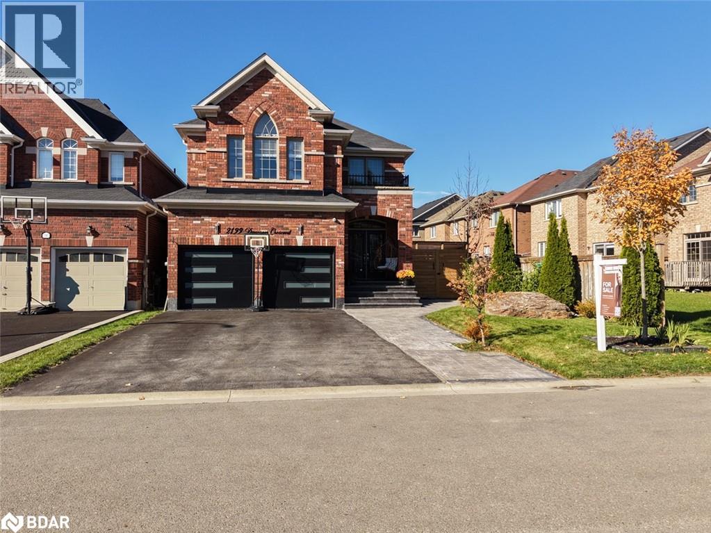 2199 Dawson Cres, Innisfil, ON L9S 0G9