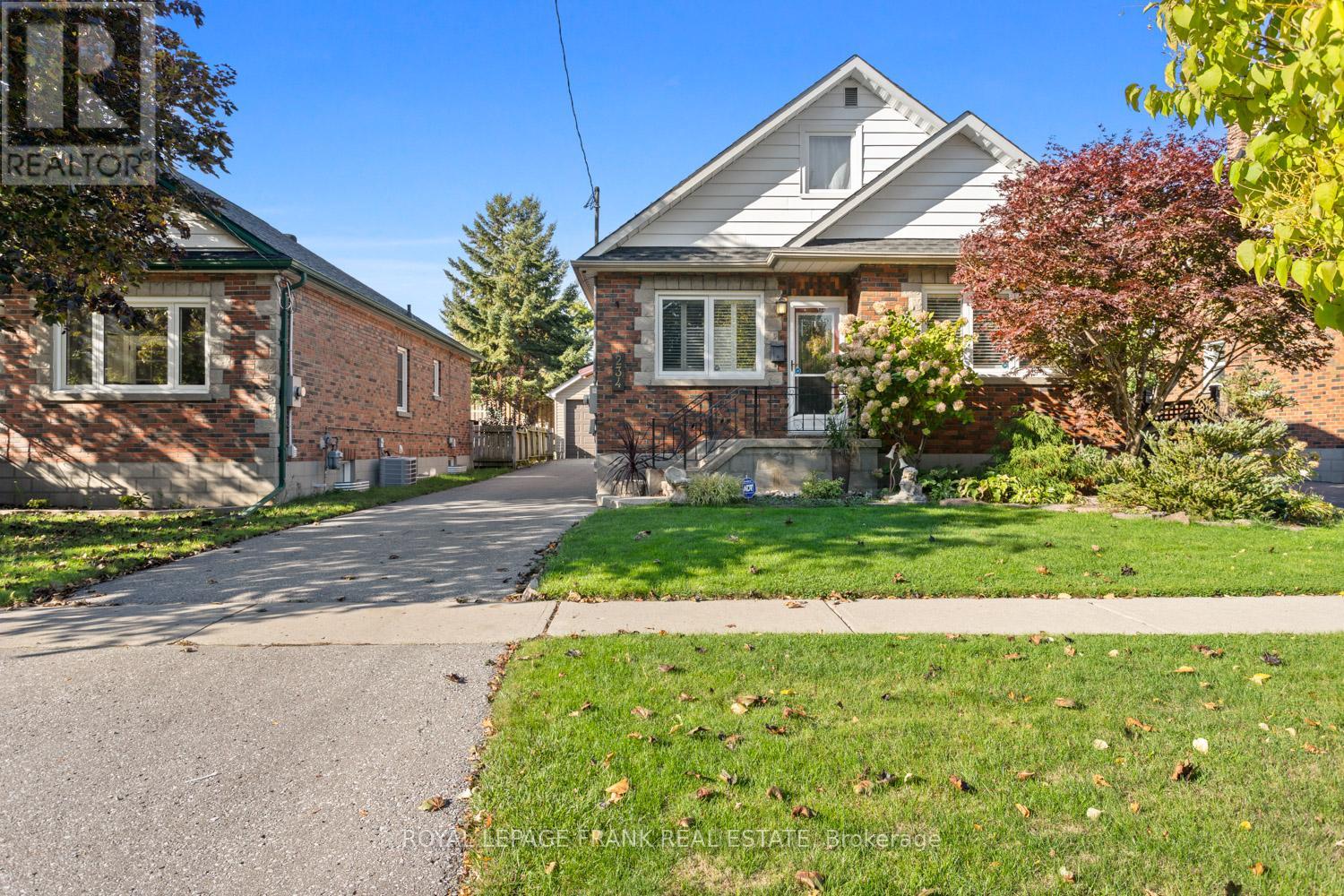234 Central Park Blvd S, Oshawa, ON L1H 5W8