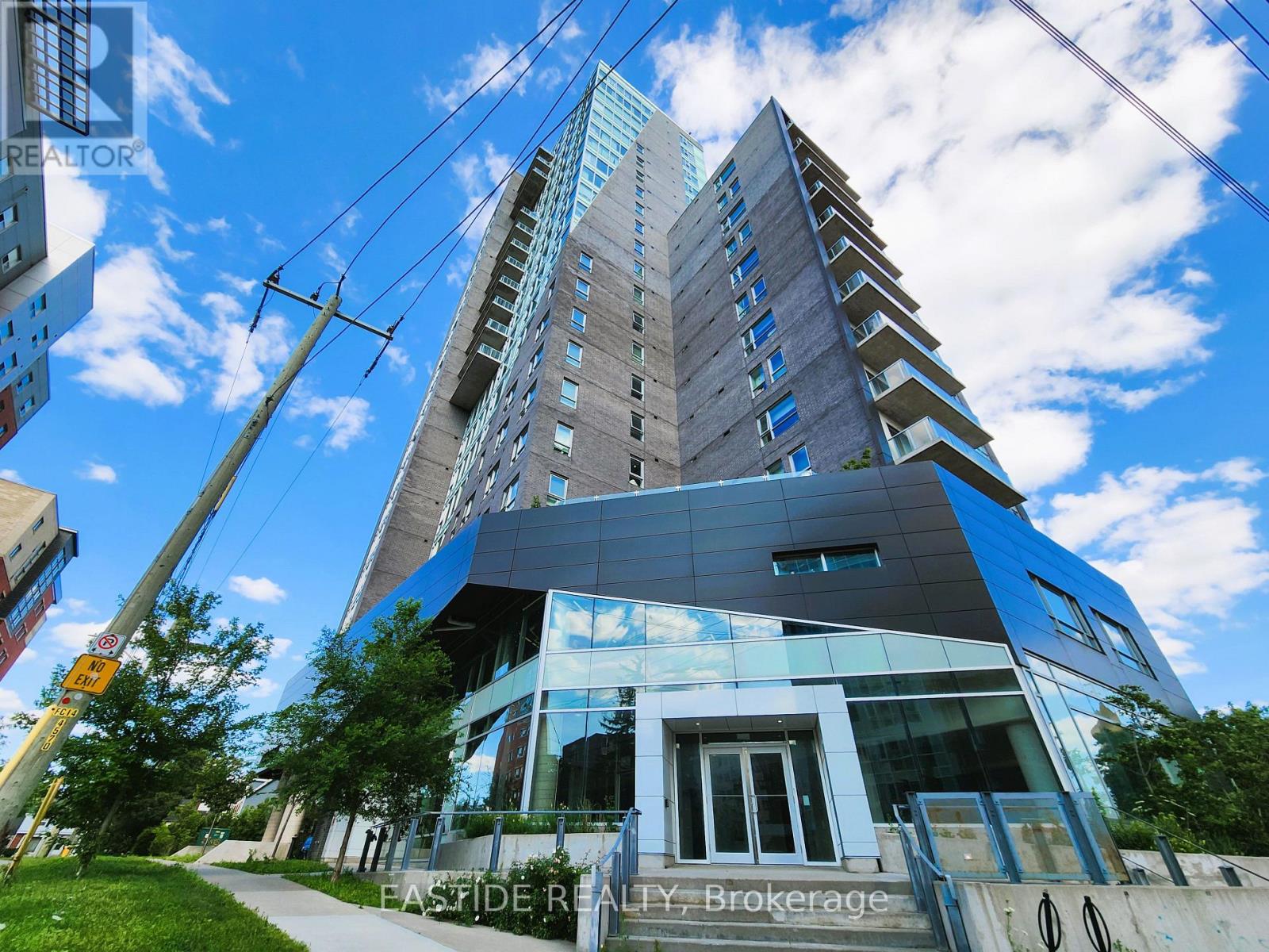 1805 158 King St, Waterloo, ON N2J 2Y2