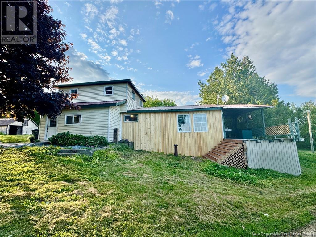 2286 Route 102, Gagetown, NB E5M 1T6